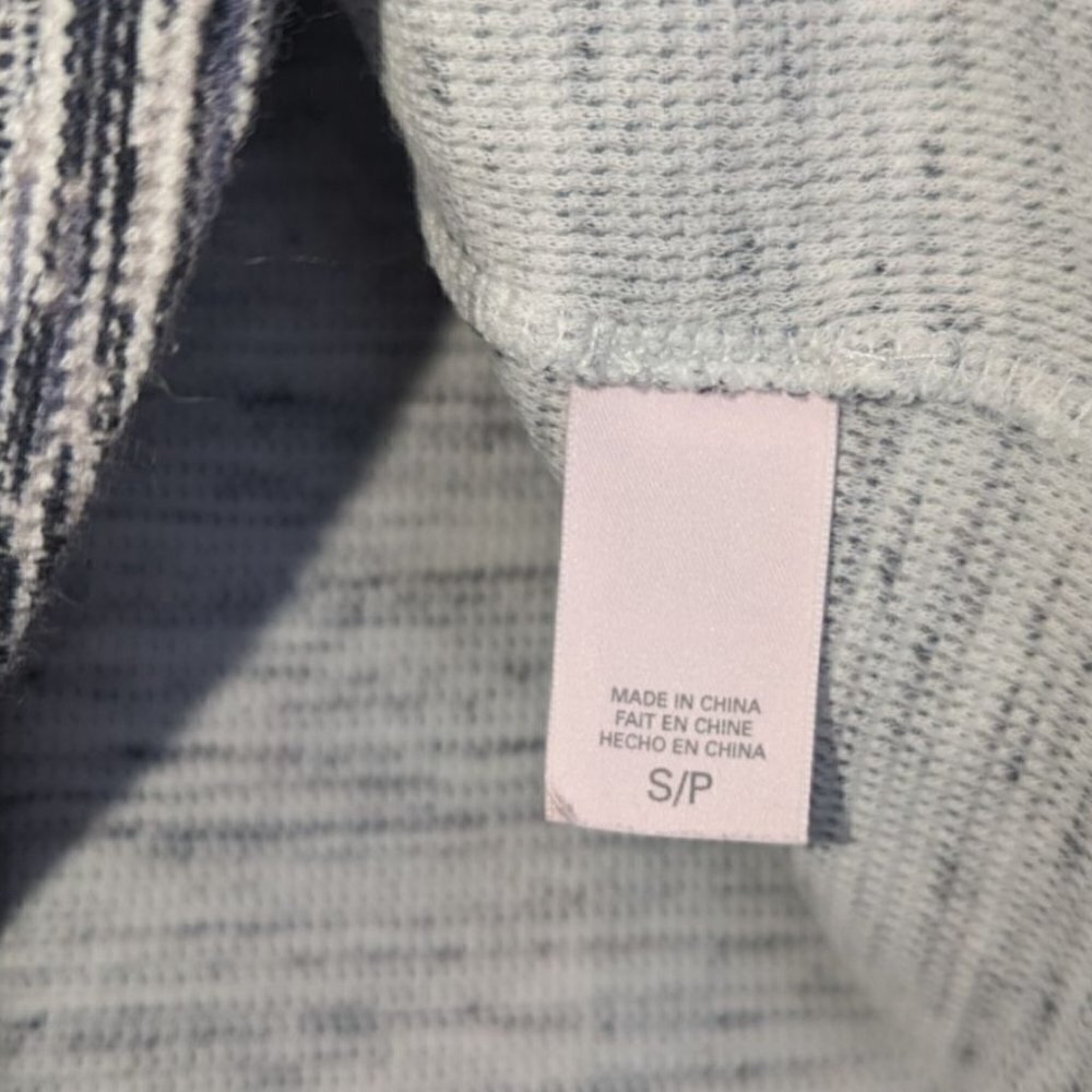 Victoria's Secret Women's Long Sleeve Henley Top Heather Blue Grey Small - Picture 5 of 5
